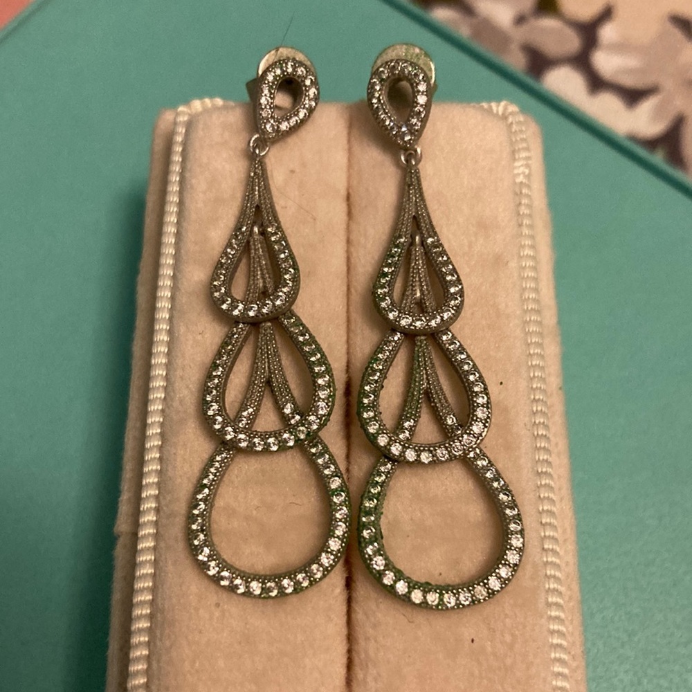 Women’s Kay Jewelers Silver tear drop earrings